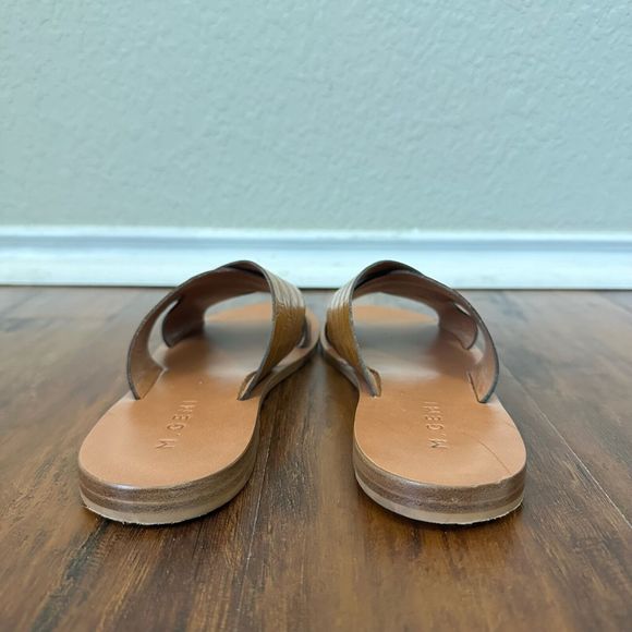 M. GEMI The Siena CrissCross Sandal Brown Croc Embossed - Picture 6 of 9